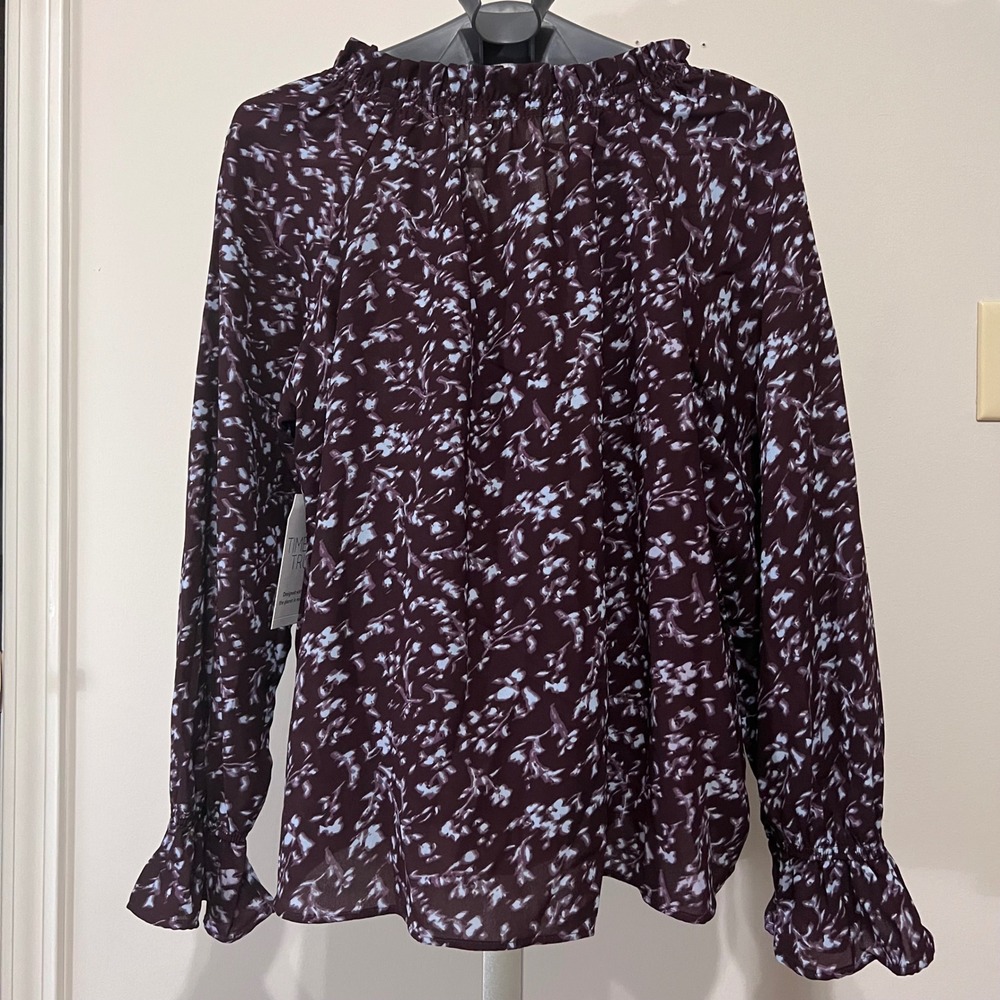 Burgundy Wine long sleeve Floral Flowy Ruffle Blouse Women M 8-10 NWT - Picture 3 of 6